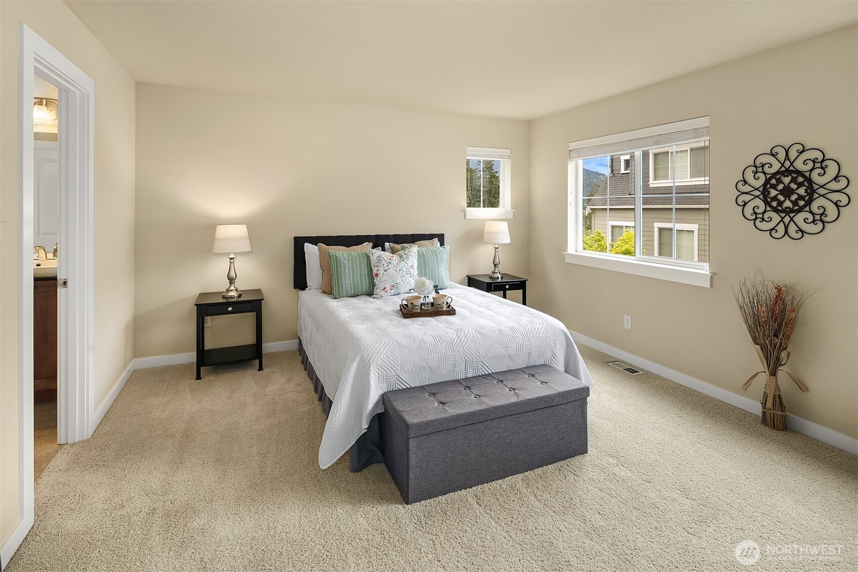 365 Ne Denny Way Property Photo 12