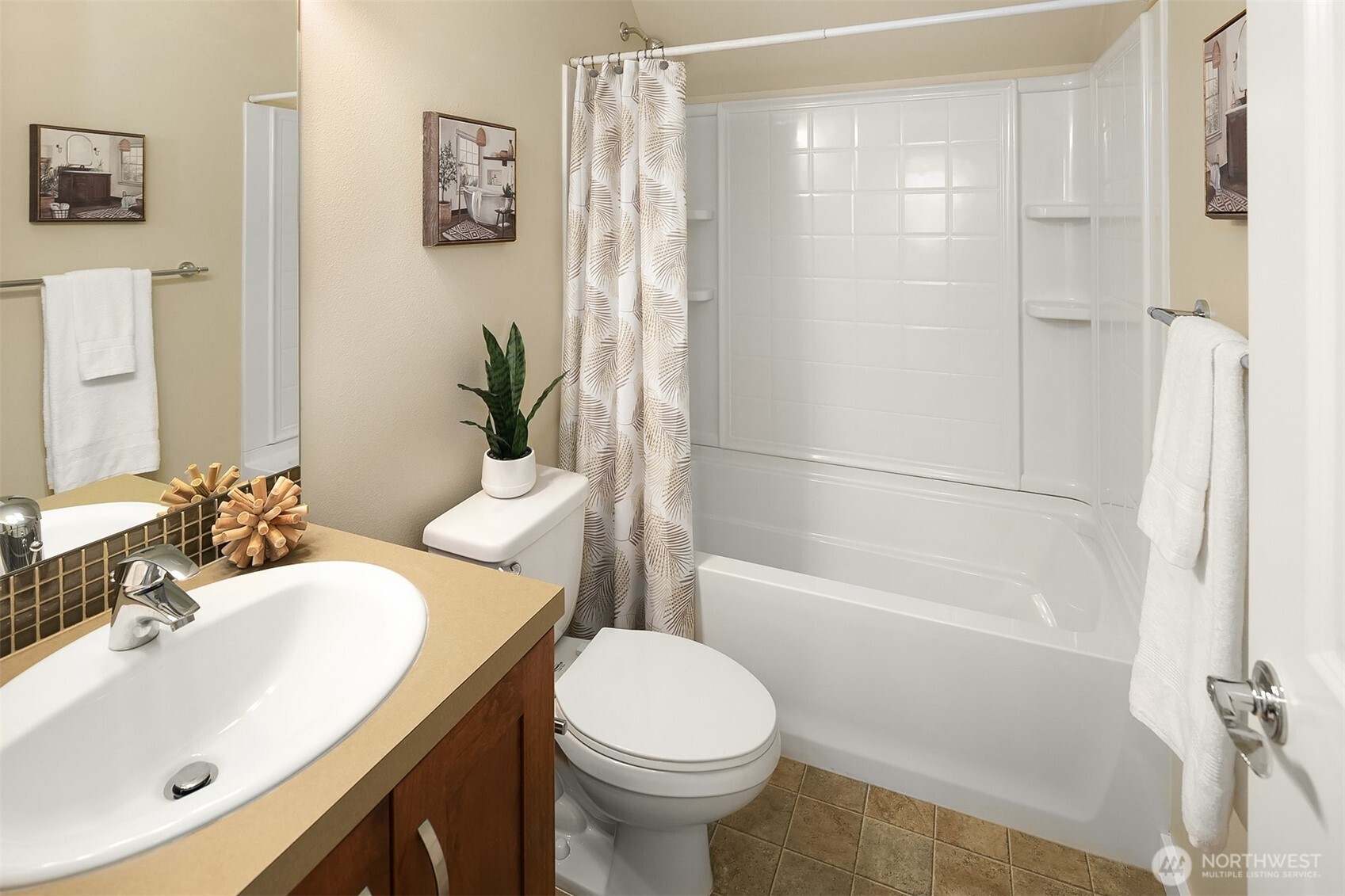 365 Ne Denny Way Property Photo 20