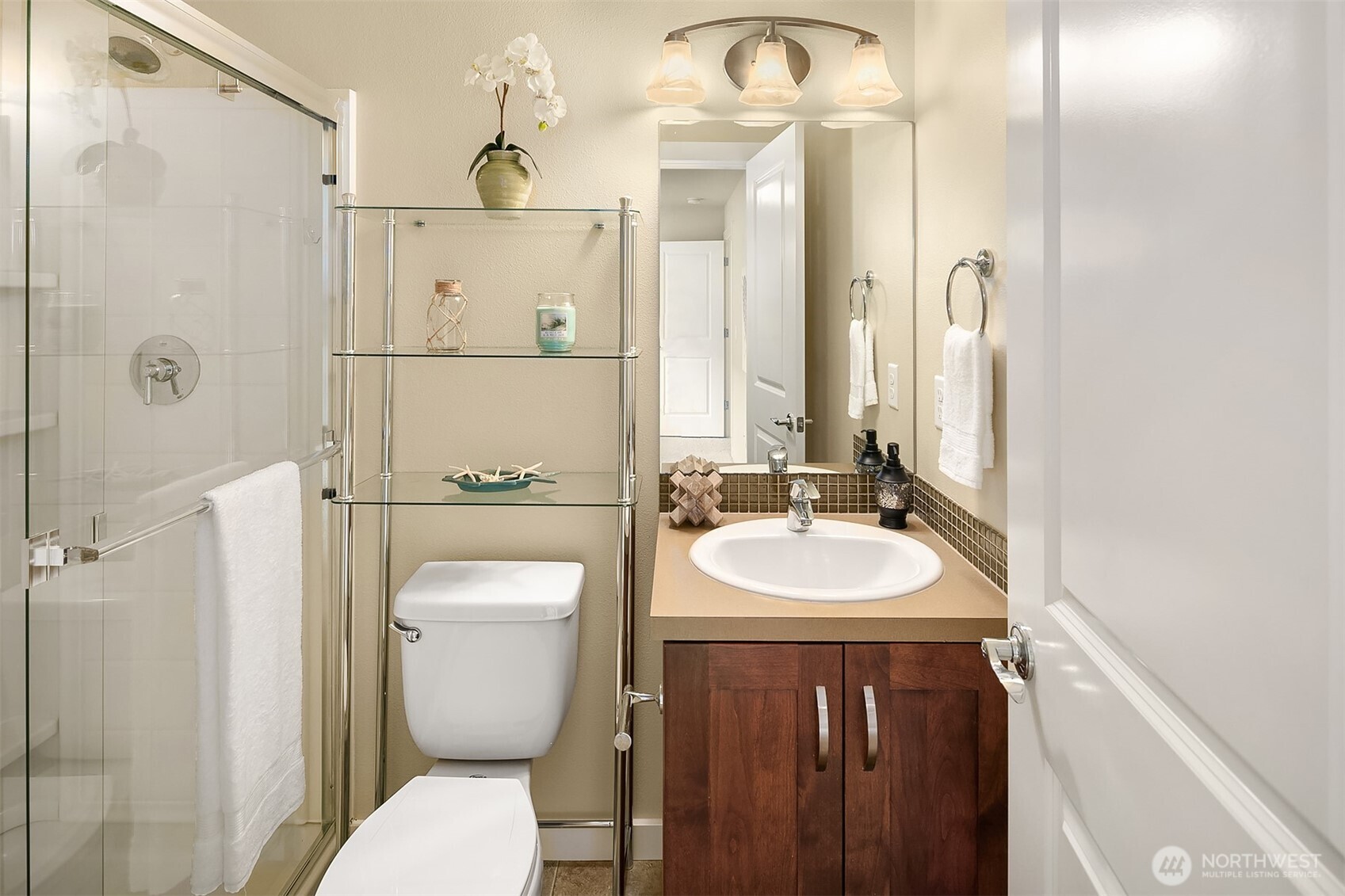 365 Ne Denny Way Property Photo 21