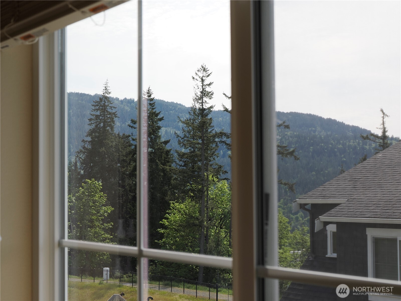 365 Ne Denny Way Property Photo 23