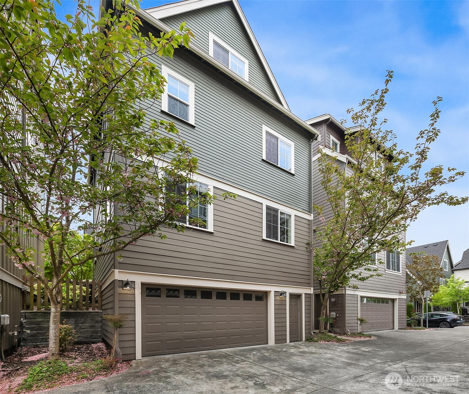 365 Ne Denny Way Property Photo 27