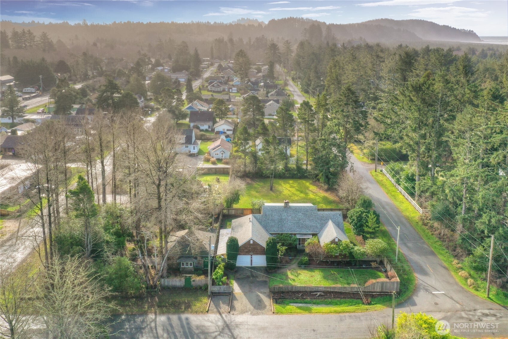 1108 37th Place Property Photo 1