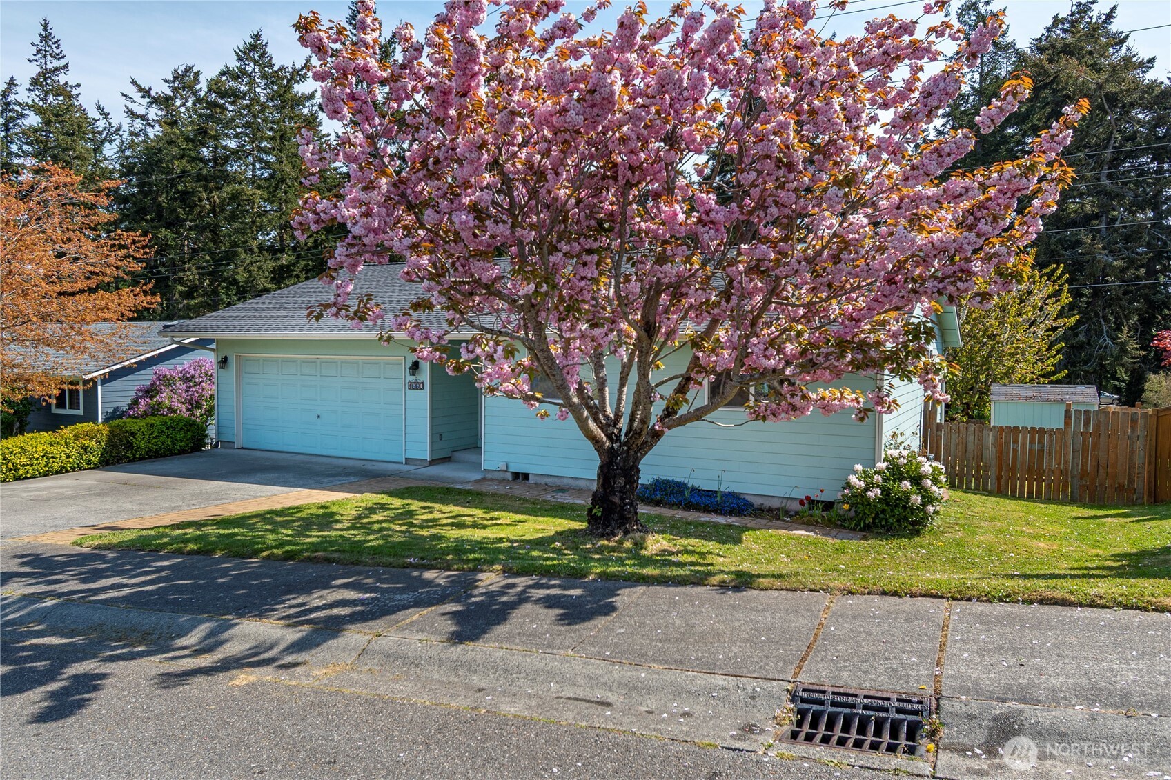 1660 Sw Nienhuis Street Property Photo 2