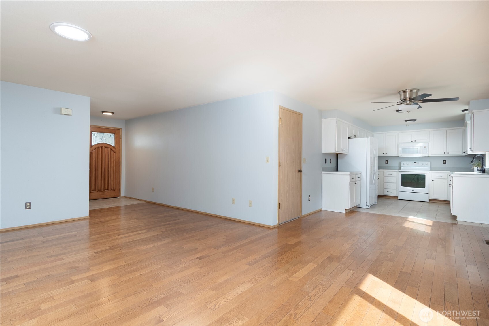 1660 Sw Nienhuis Street Property Photo 7