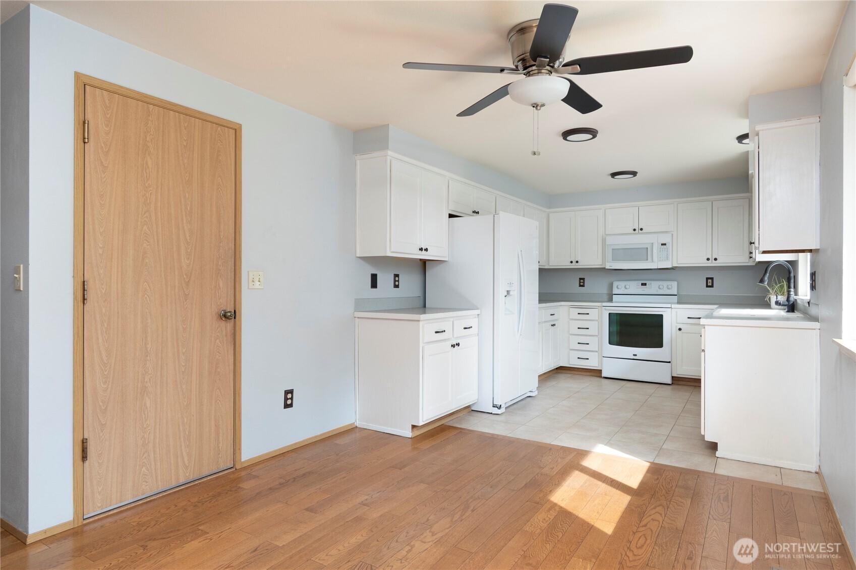 1660 Sw Nienhuis Street Property Photo 10