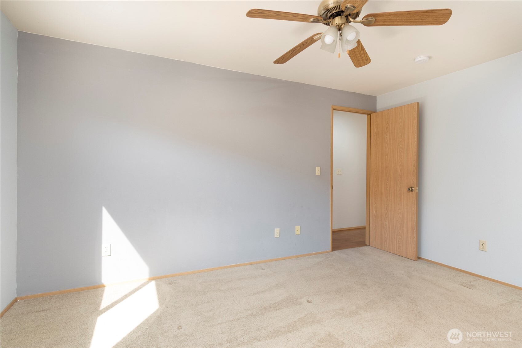 1660 Sw Nienhuis Street Property Photo 16