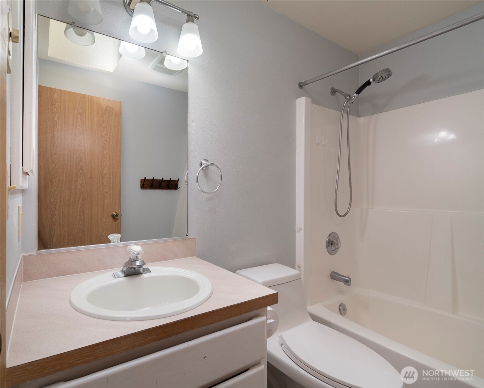 1660 Sw Nienhuis Street Property Photo 23