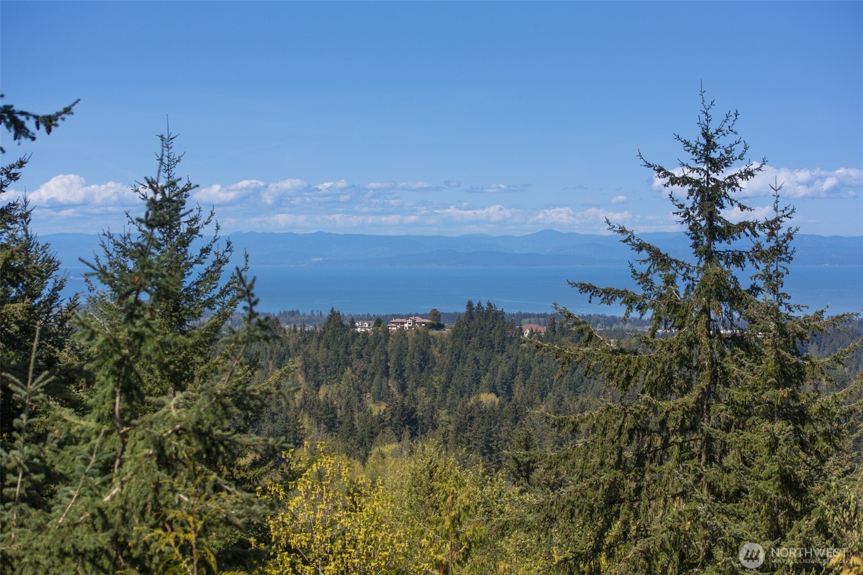 581 Harbor View Drive Property Photo 4