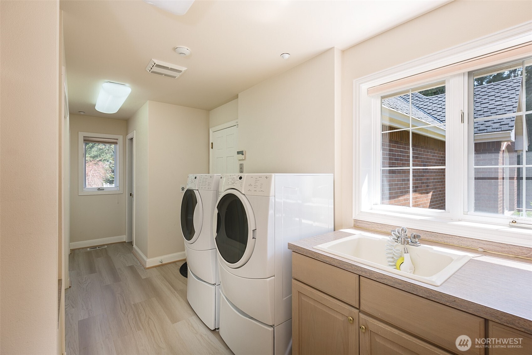 581 Harbor View Drive Property Photo 32
