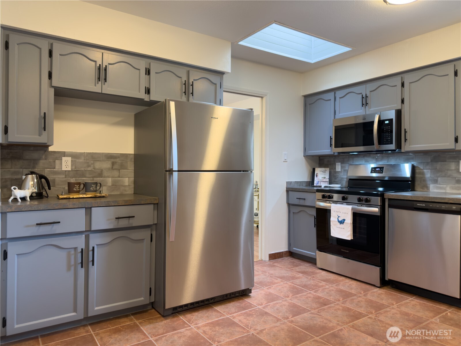 29 G Sound Place Property Photo 16