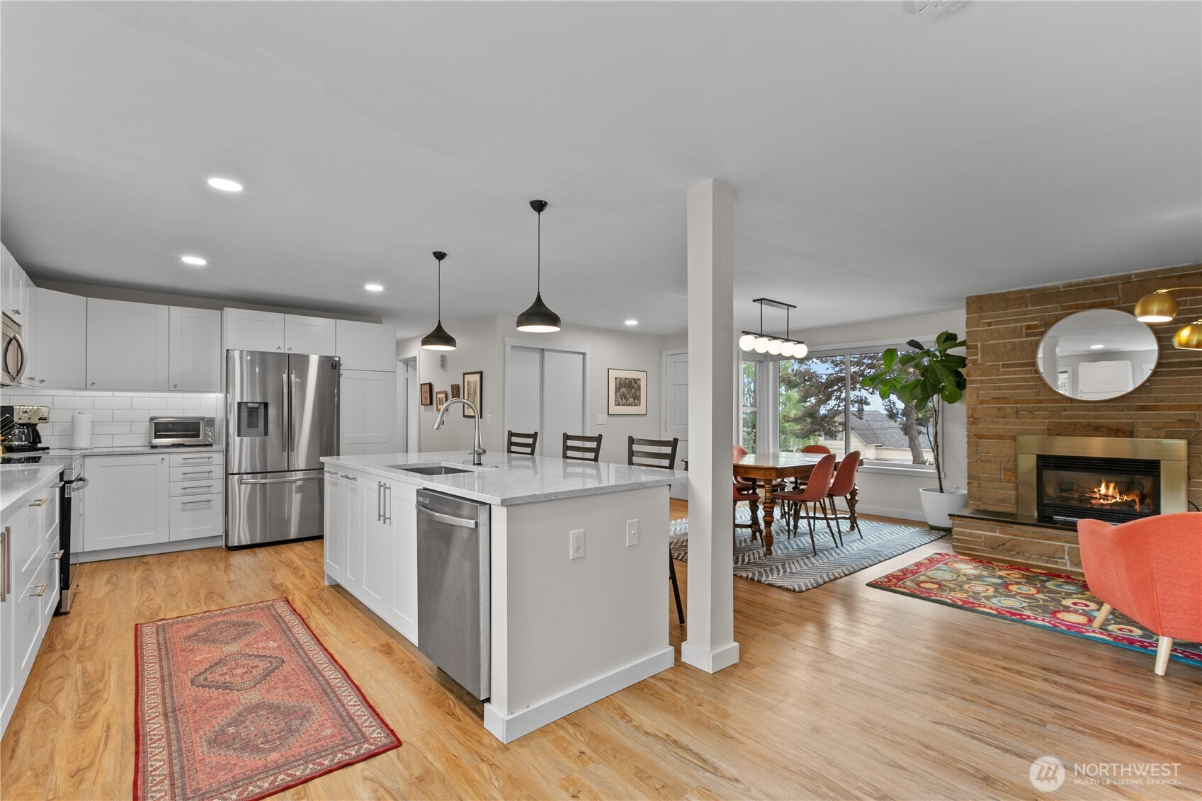 18612 4th Avenue Property Photo 12