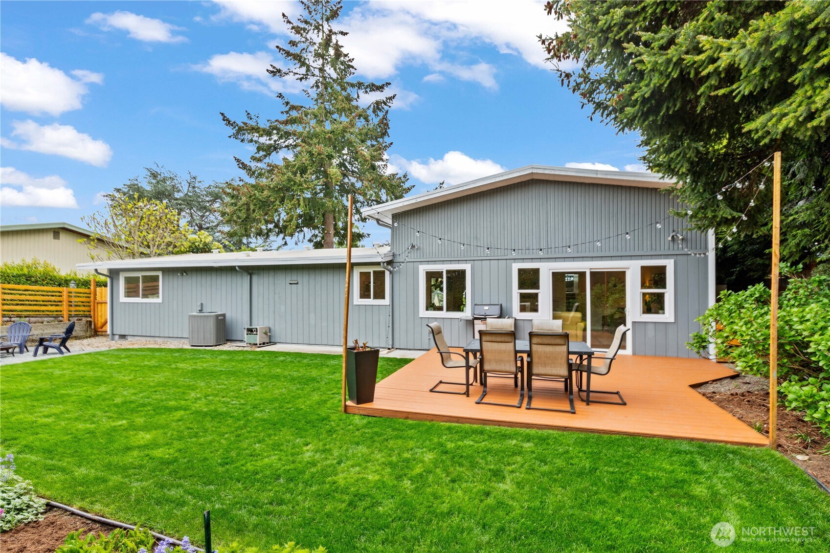 18612 4th Avenue Property Photo 33