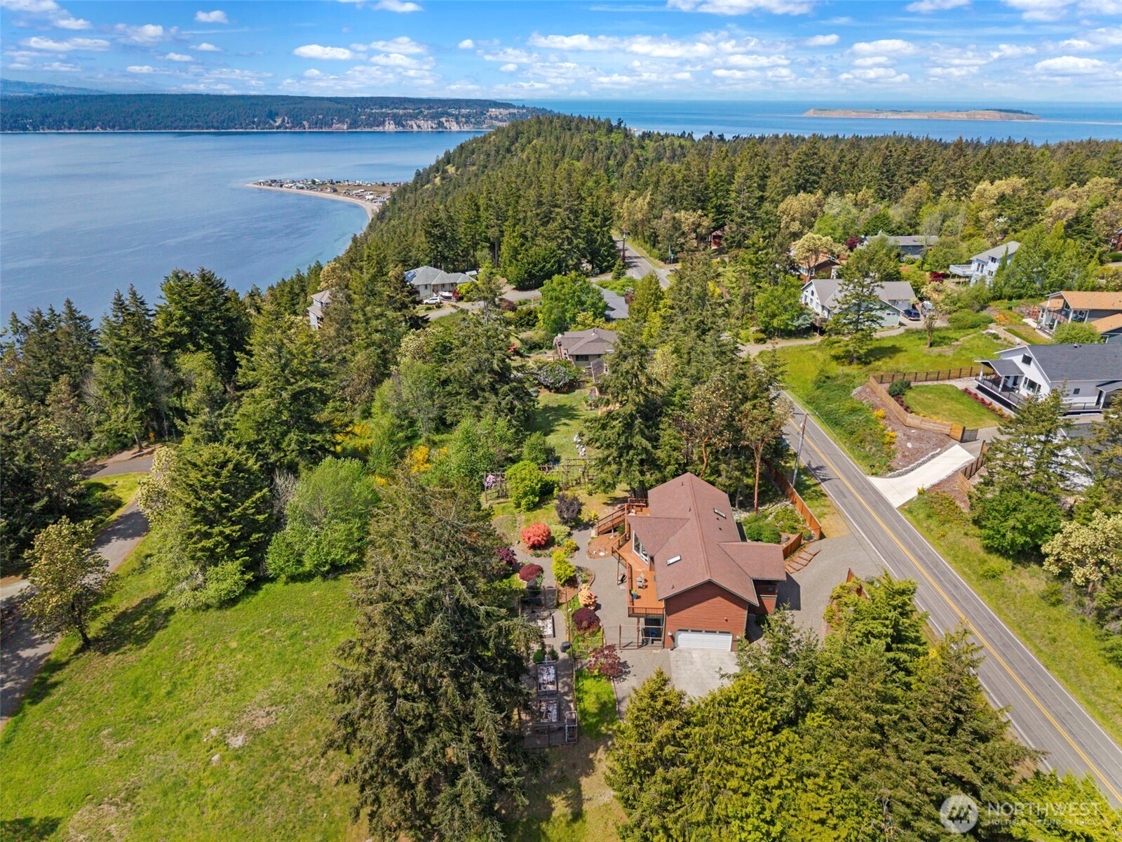 5462 Cape George Road Property Photo