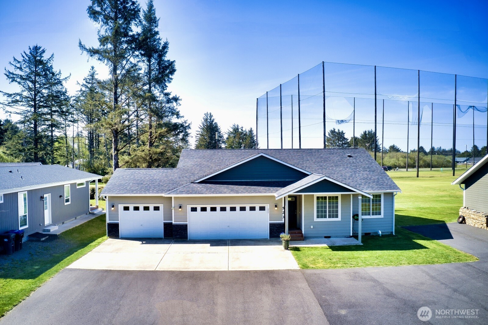 523 Puffin Avenue Property Photo 1