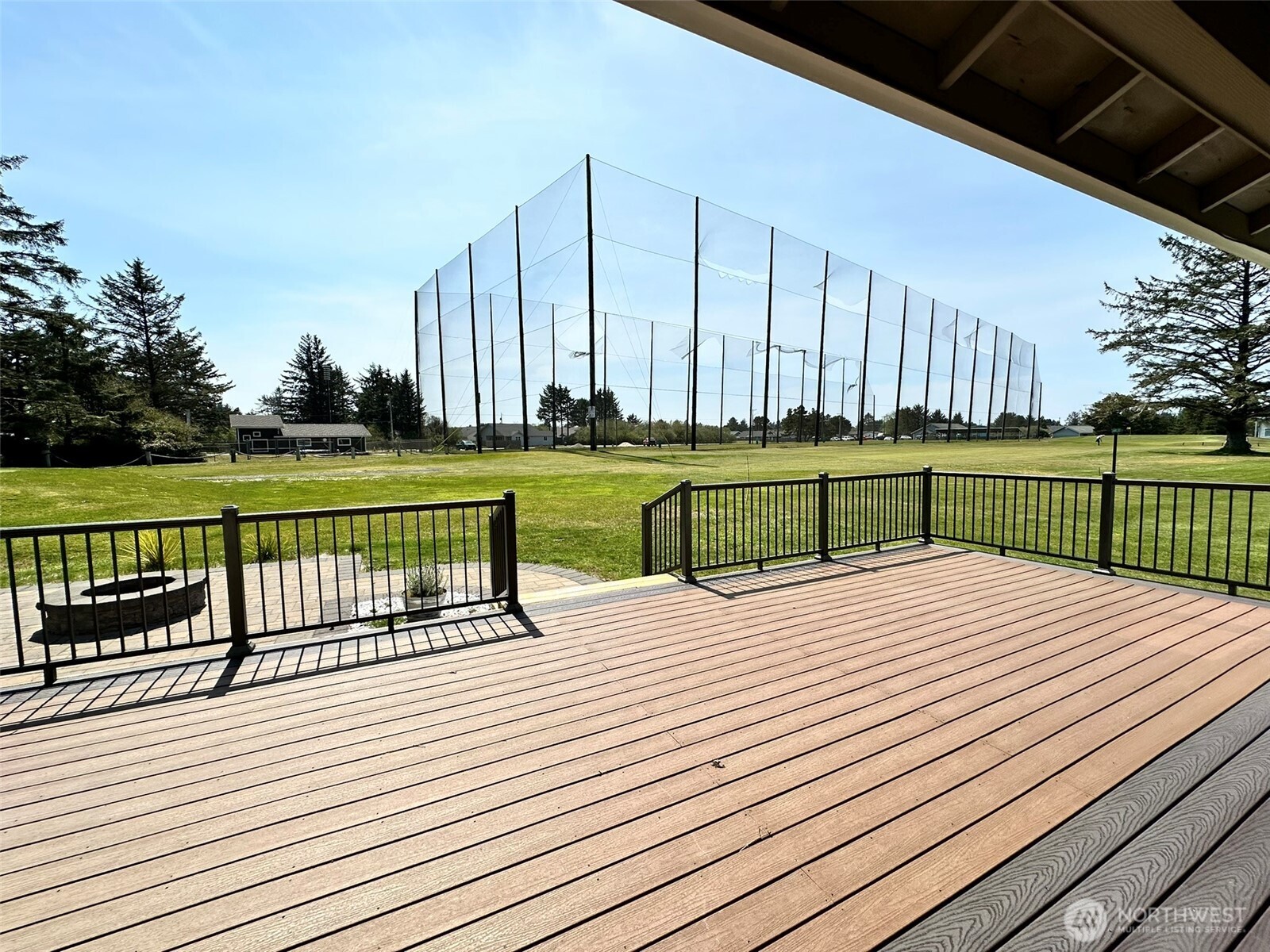 523 Puffin Avenue Property Photo 3