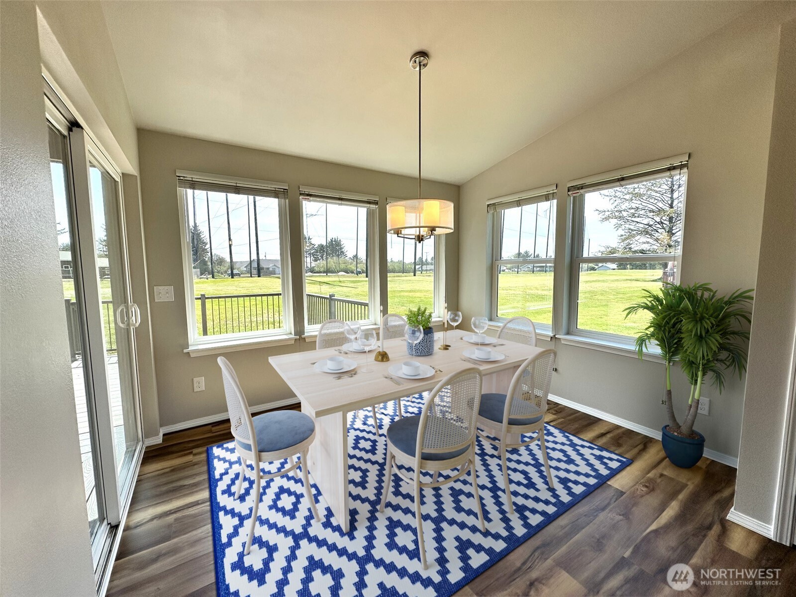 523 Puffin Avenue Property Photo 11