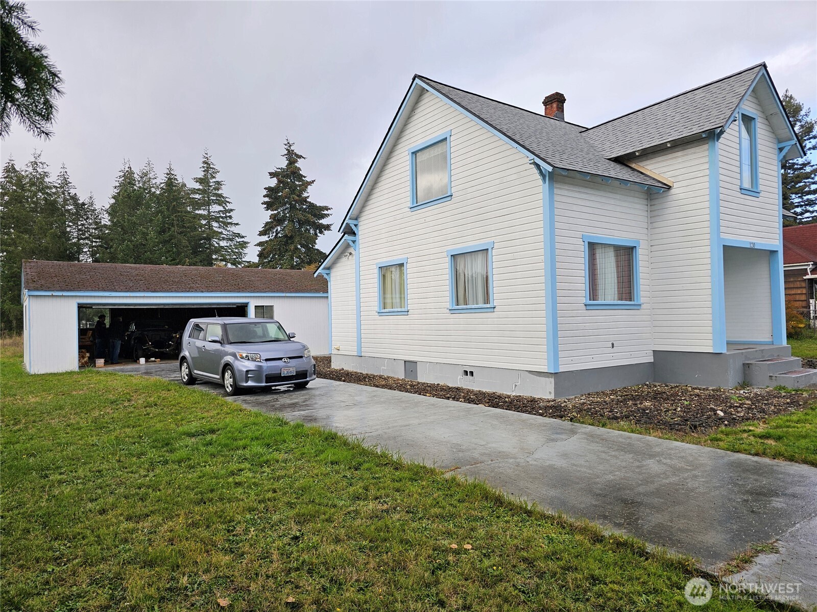 120 S Park Property Photo