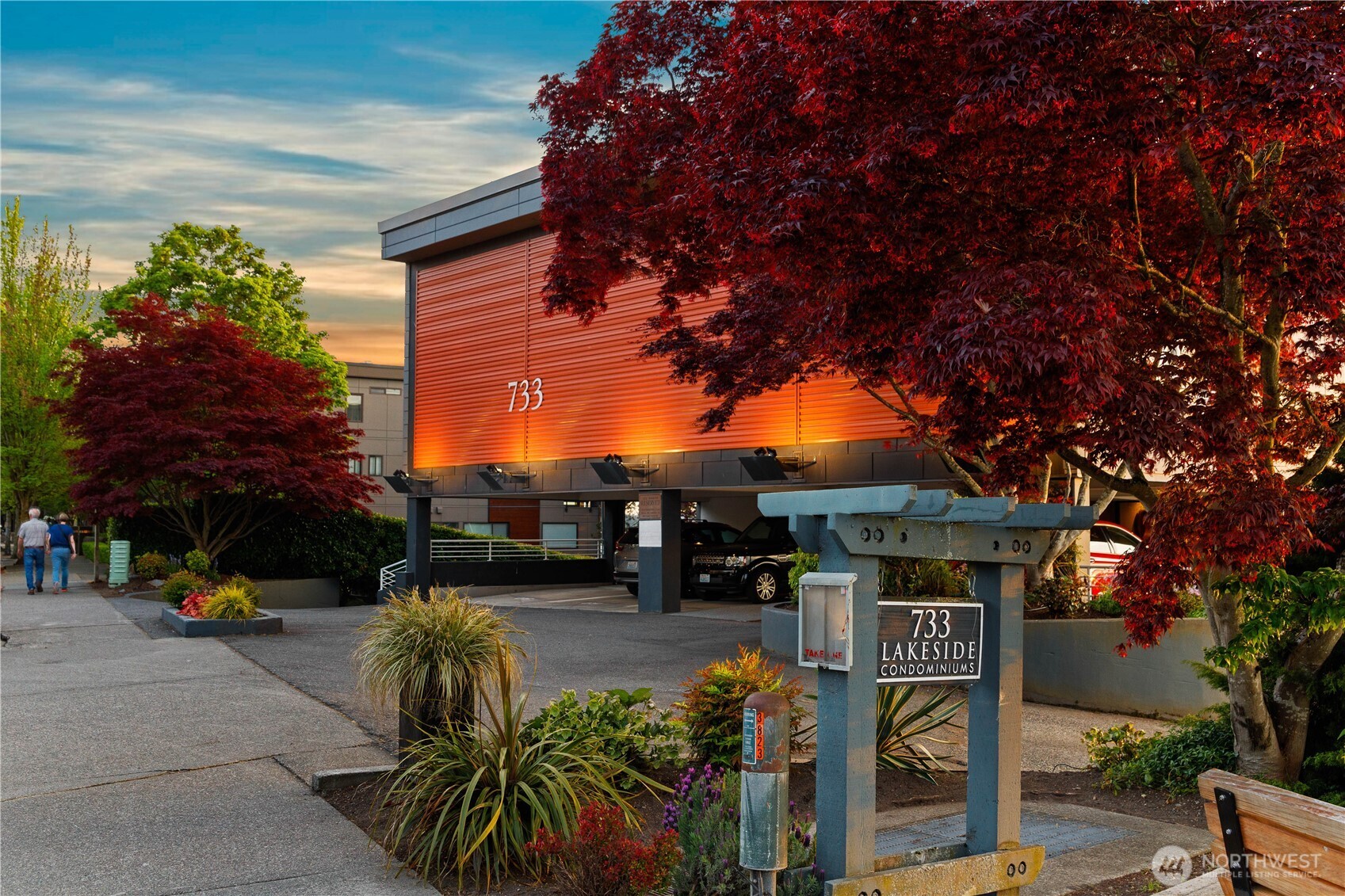 733 S Lake St 312 Property Photo 2