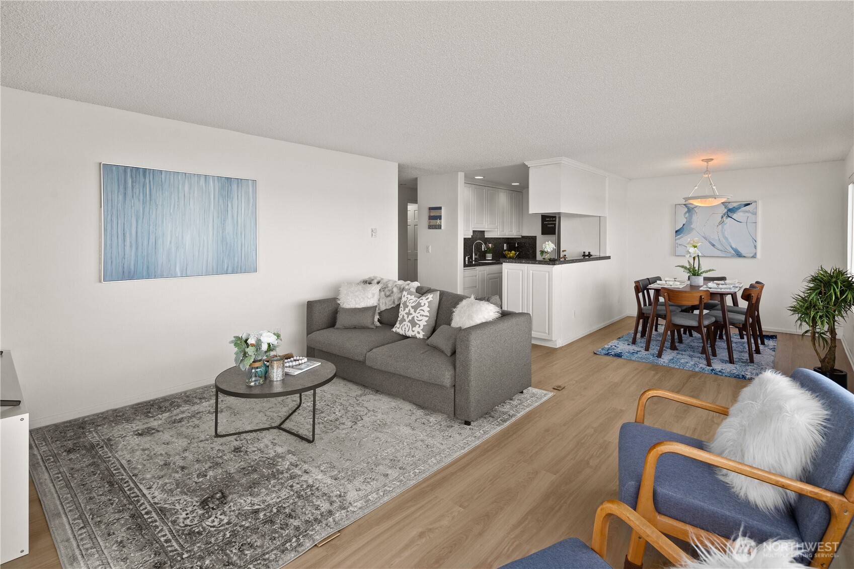 733 S Lake St 312 Property Photo 6