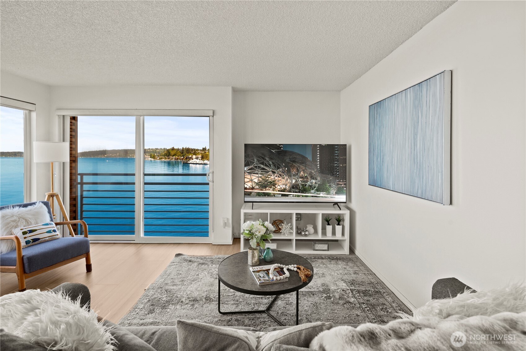 733 S Lake St 312 Property Photo 9