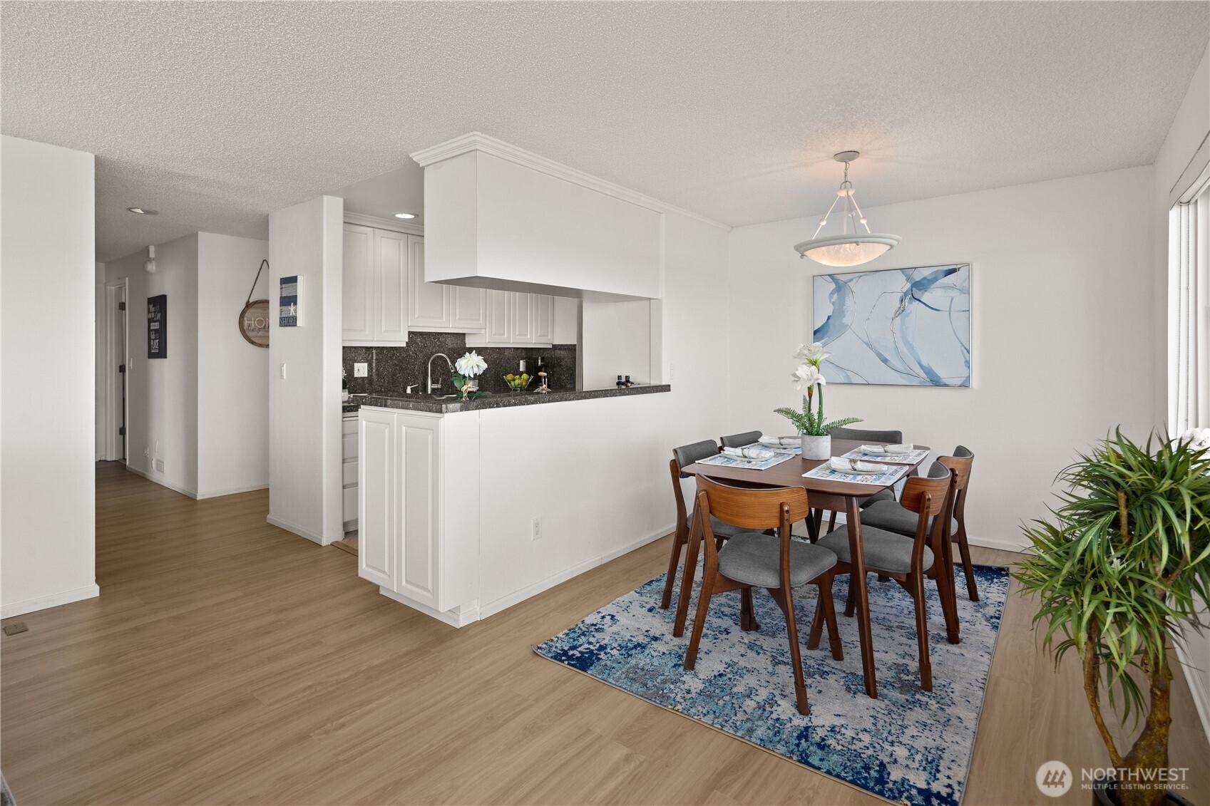 733 S Lake St 312 Property Photo 12