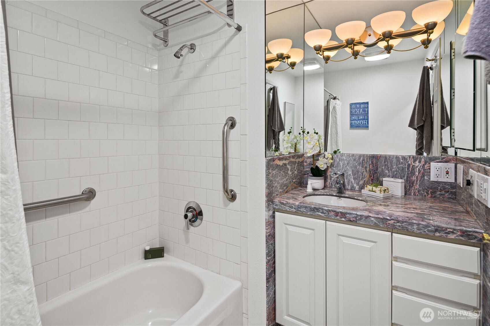 733 S Lake St 312 Property Photo 26