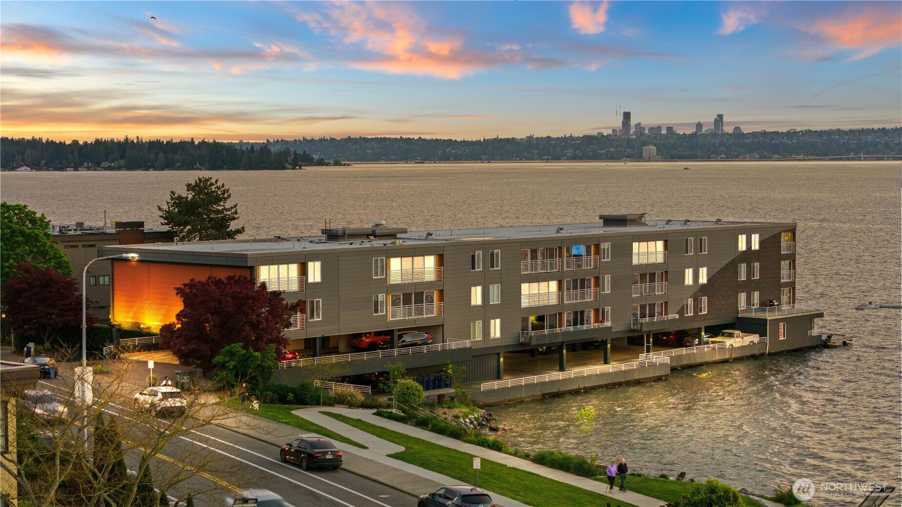 733 S Lake St 312 Property Photo 33