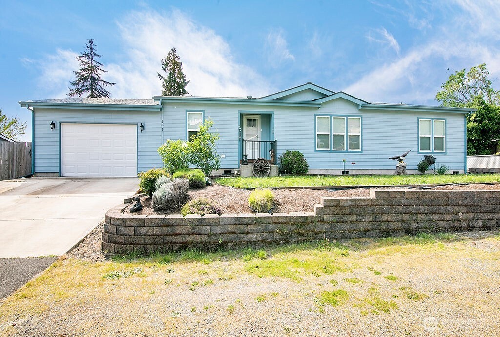 491 N 4th Street Property Photo