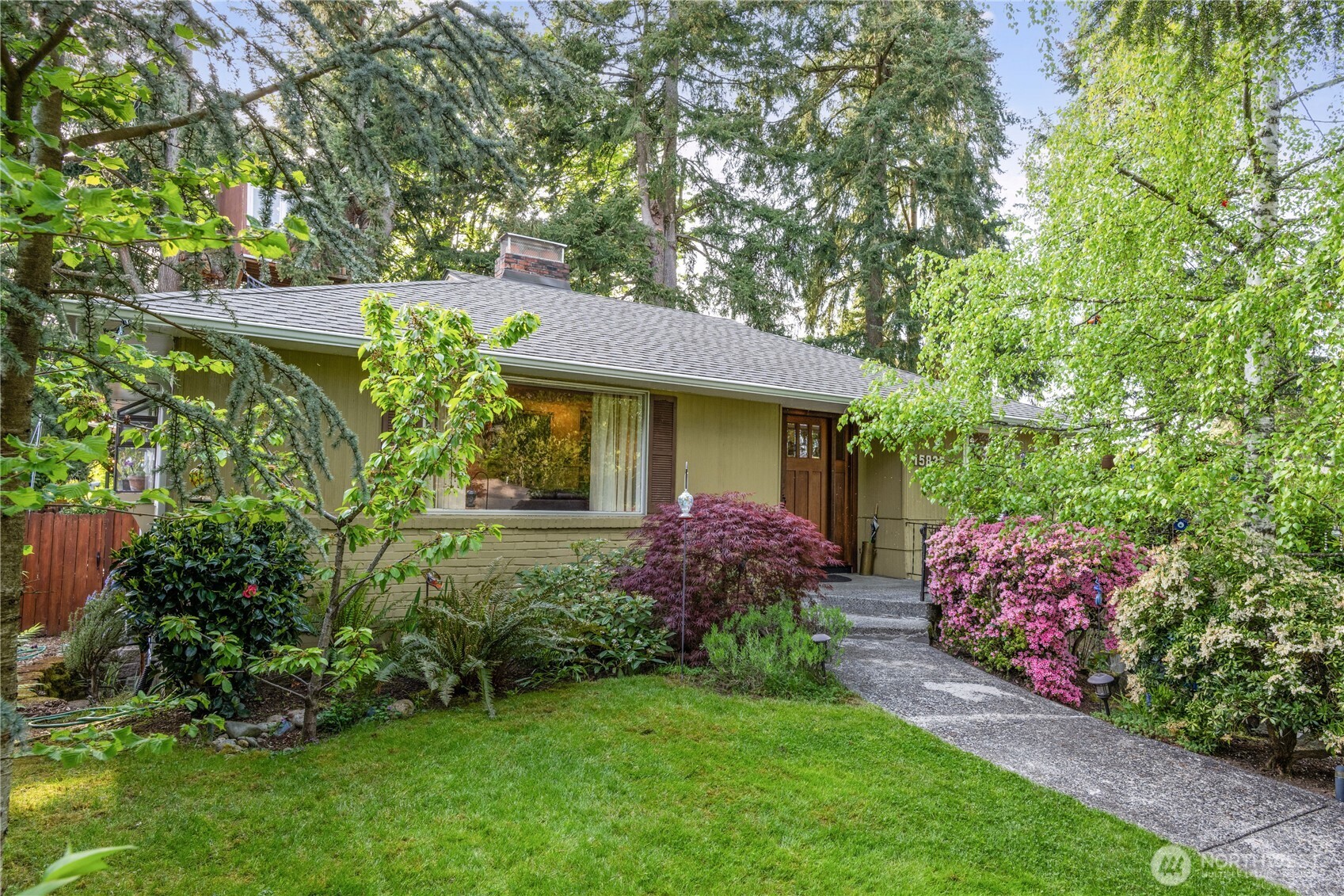 15825 10th Avenue Property Photo 1