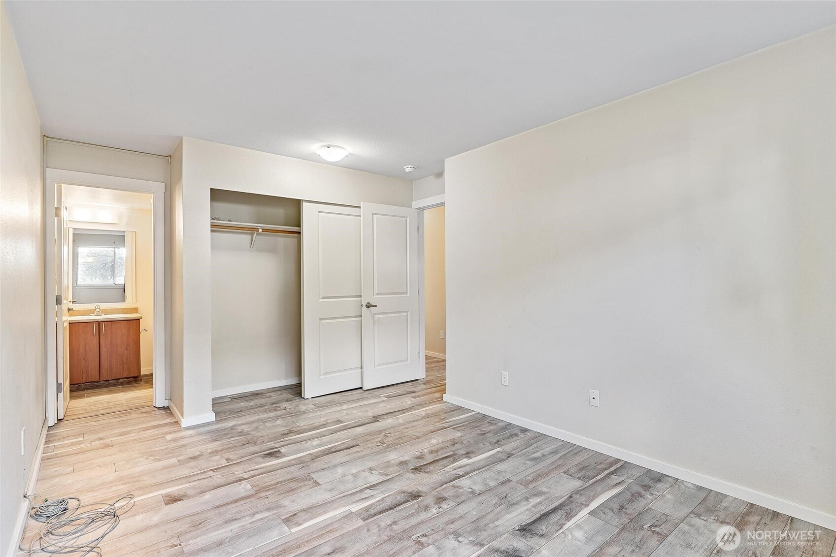 15415 35th Avenue F105 Property Photo 15