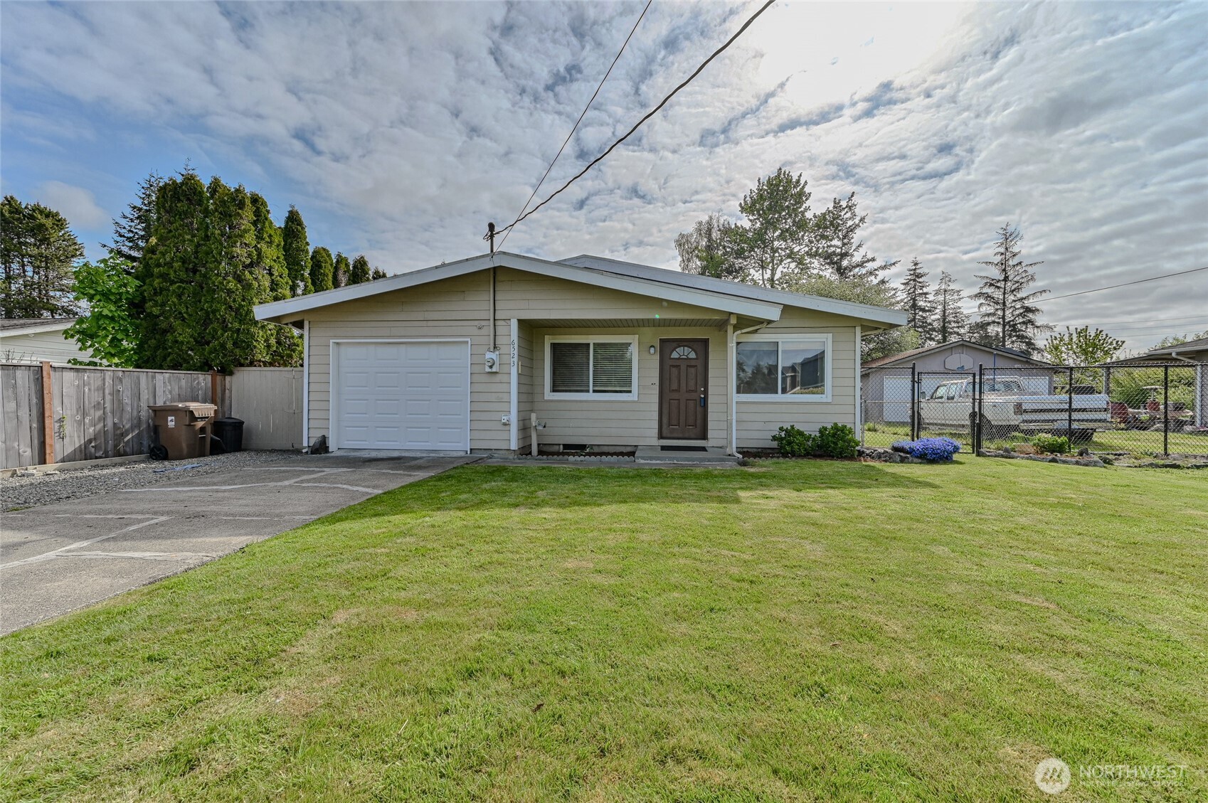 6523 E N St. Property Photo 1