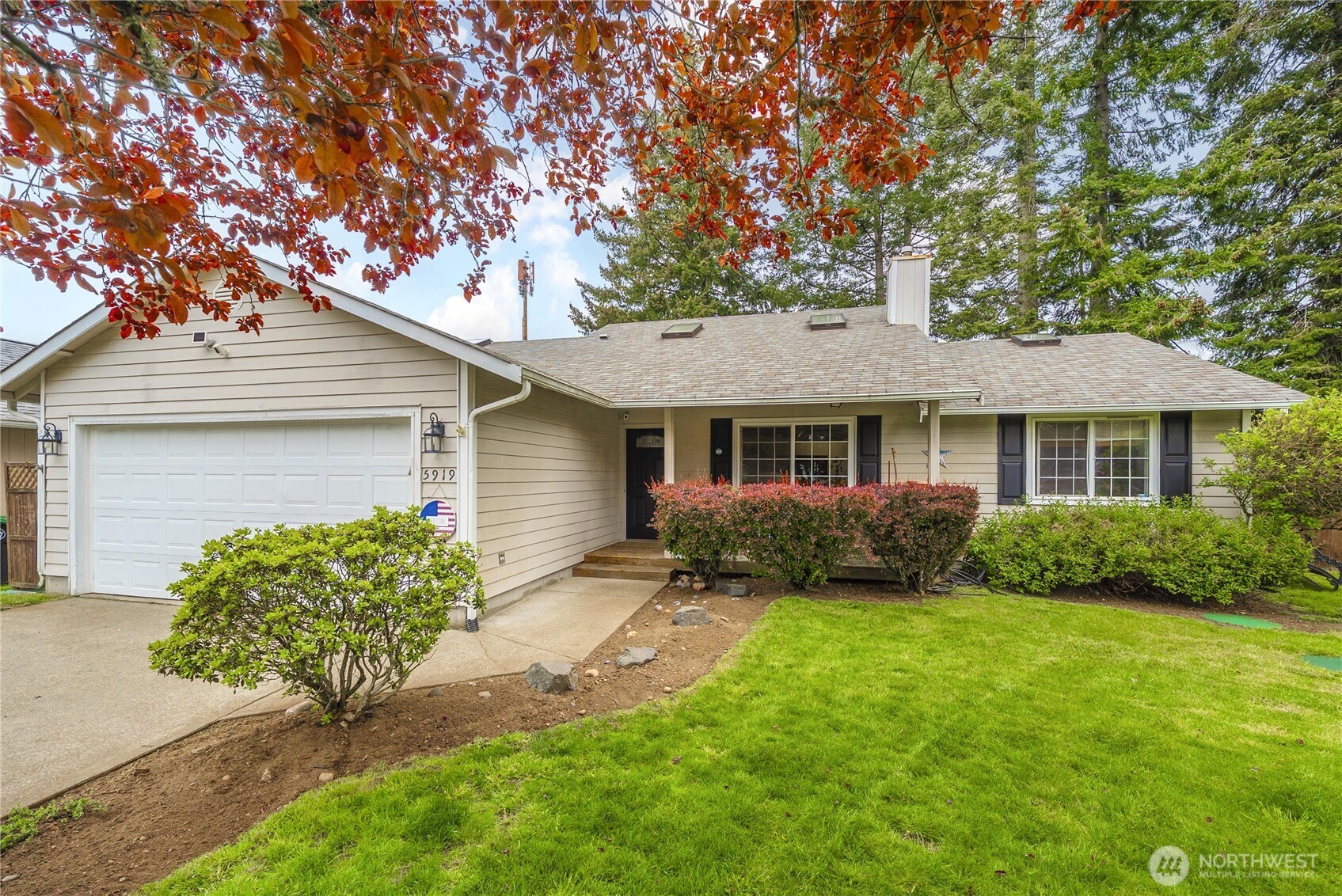 5919 Cherokee Loop Property Photo 1
