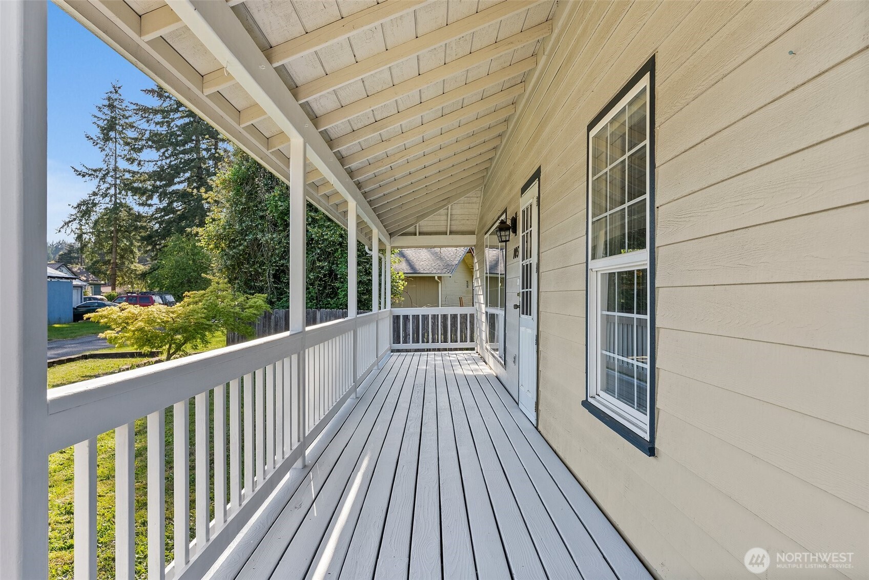 105 E Cindy Road Property Photo 3