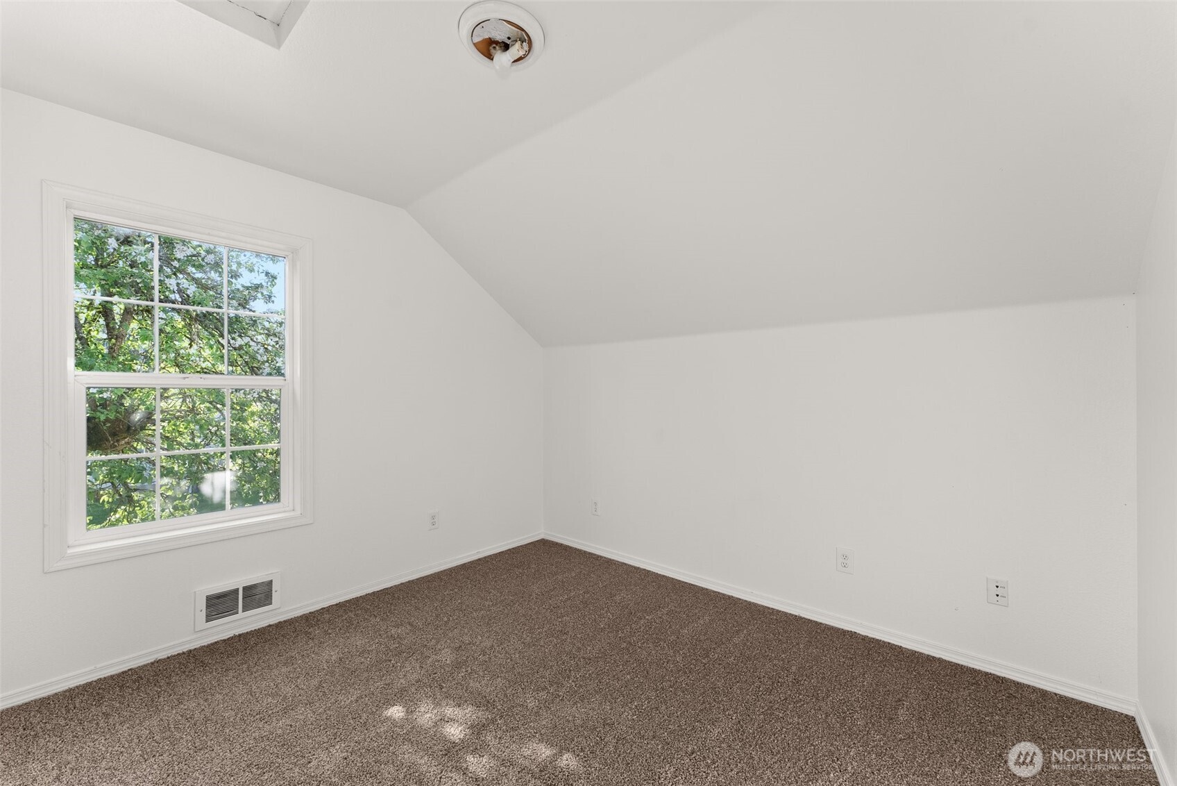 105 E Cindy Road Property Photo 23