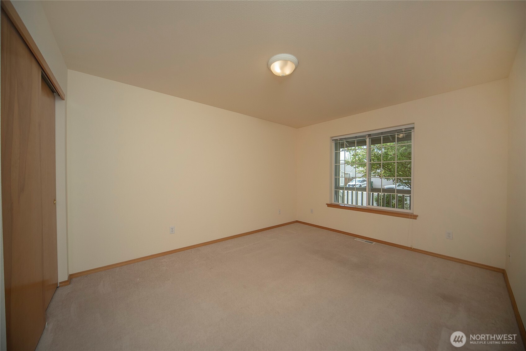 1710 N Bluegrass Lane Property Photo 19