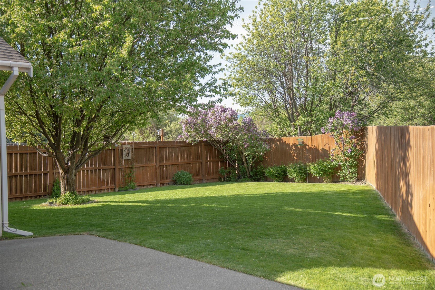 1710 N Bluegrass Lane Property Photo 25