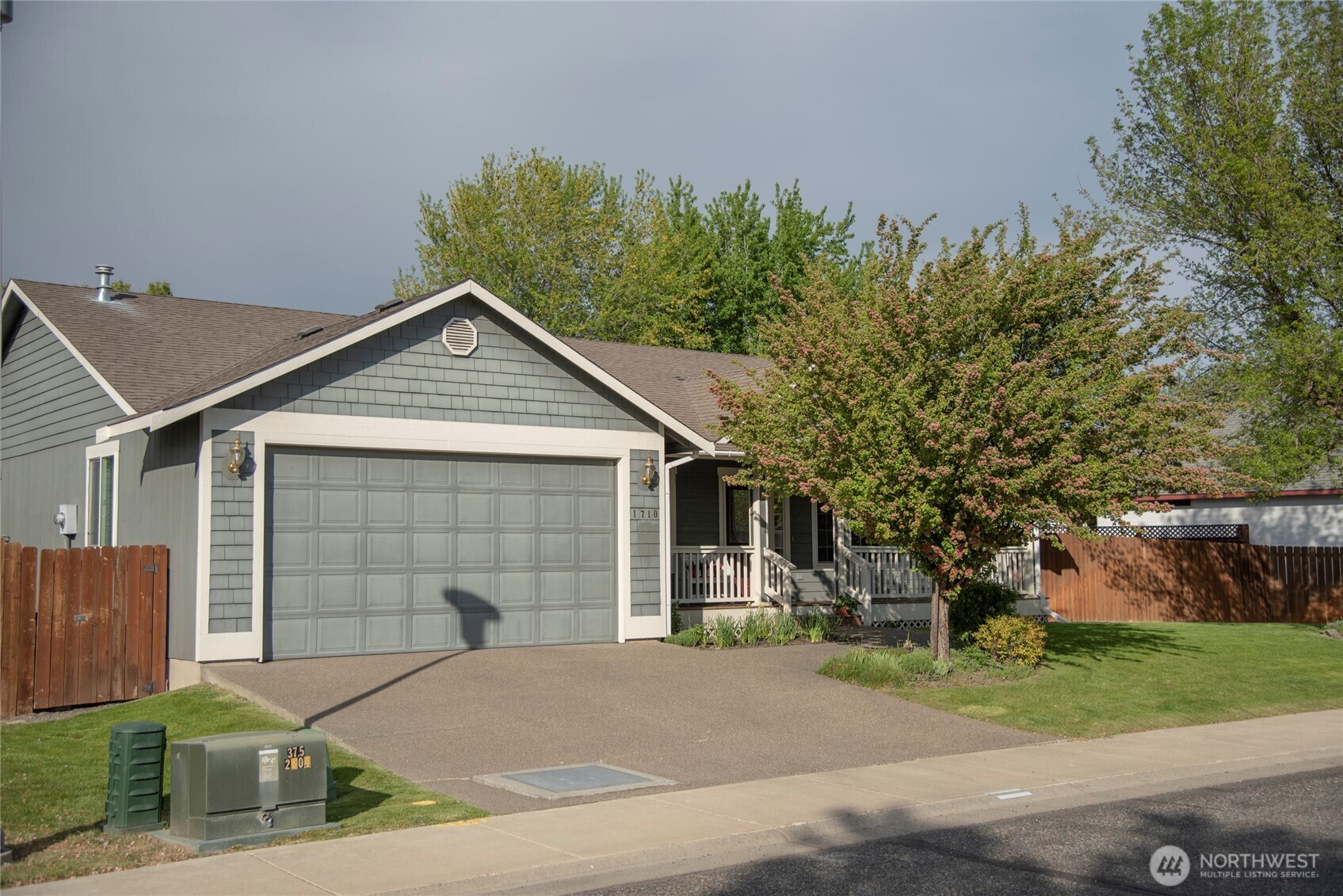 1710 N Bluegrass Lane Property Photo 31