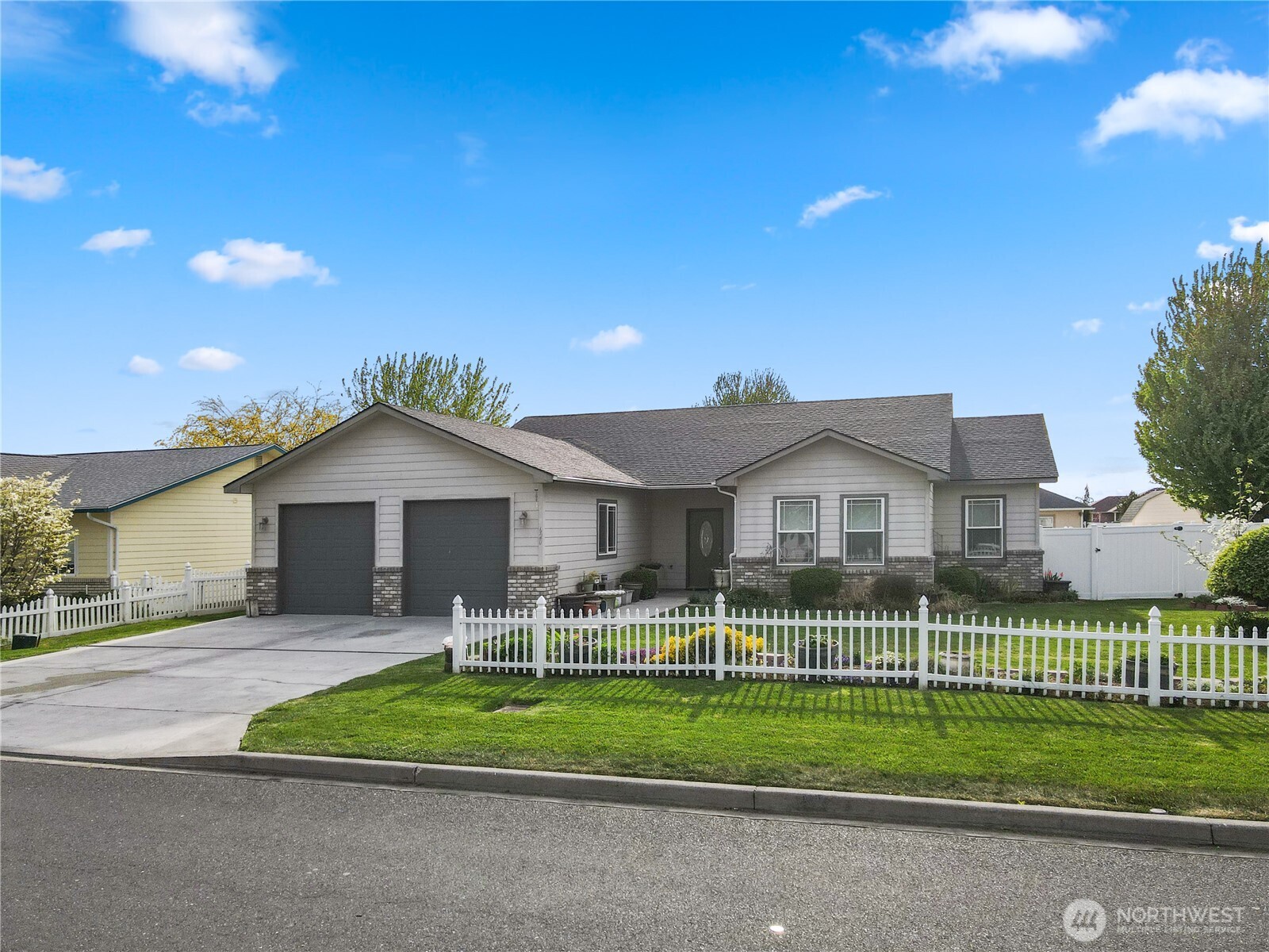 620 S 20th Avenue Property Photo 1