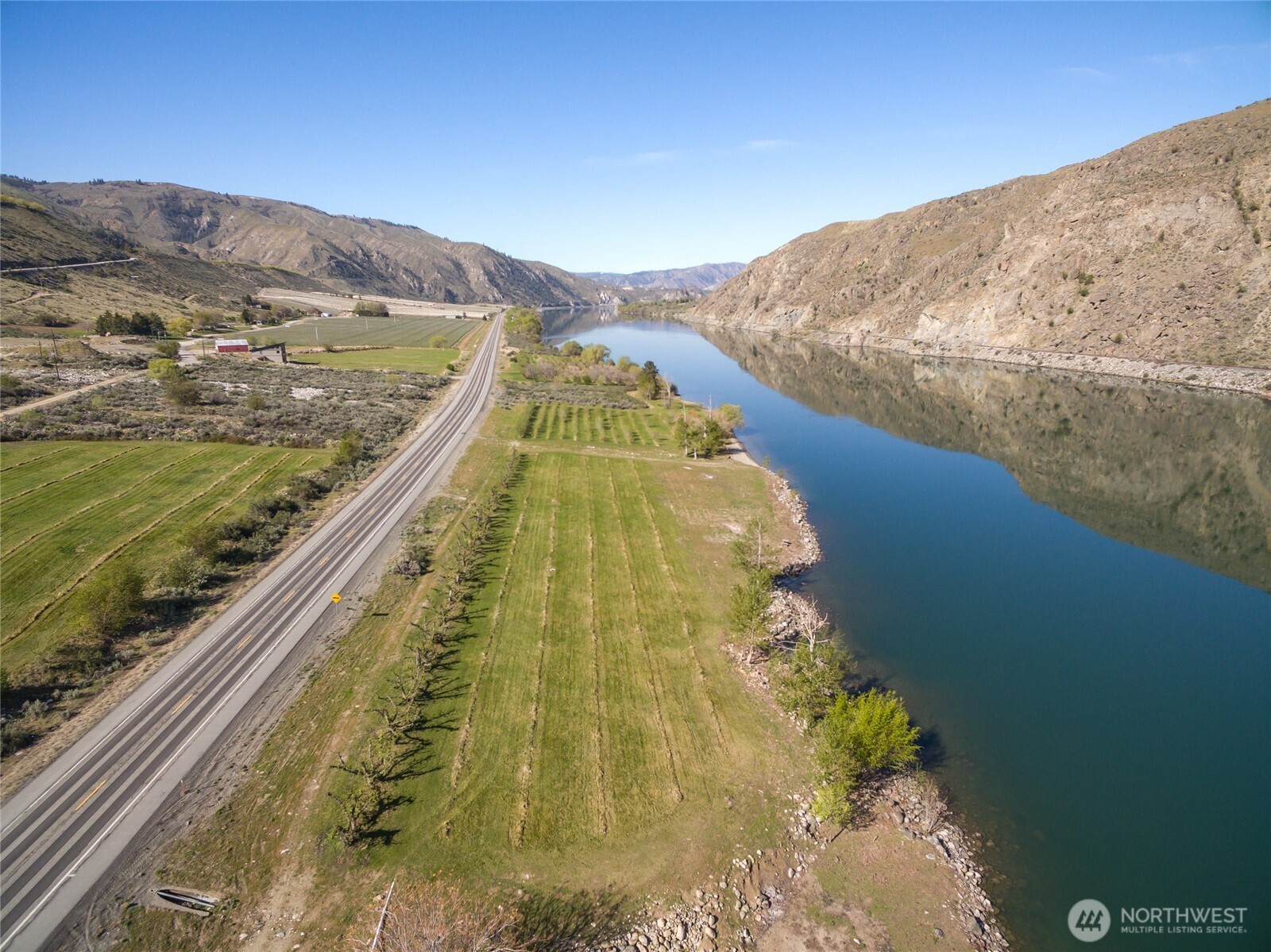 23041 State Highway 97 Property Photo 1