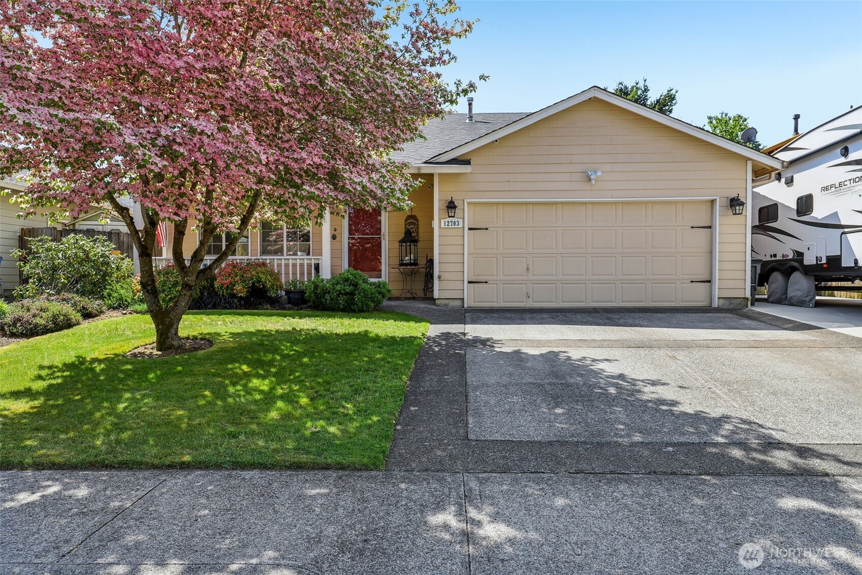 12703 Ne 46th Street Property Photo 1