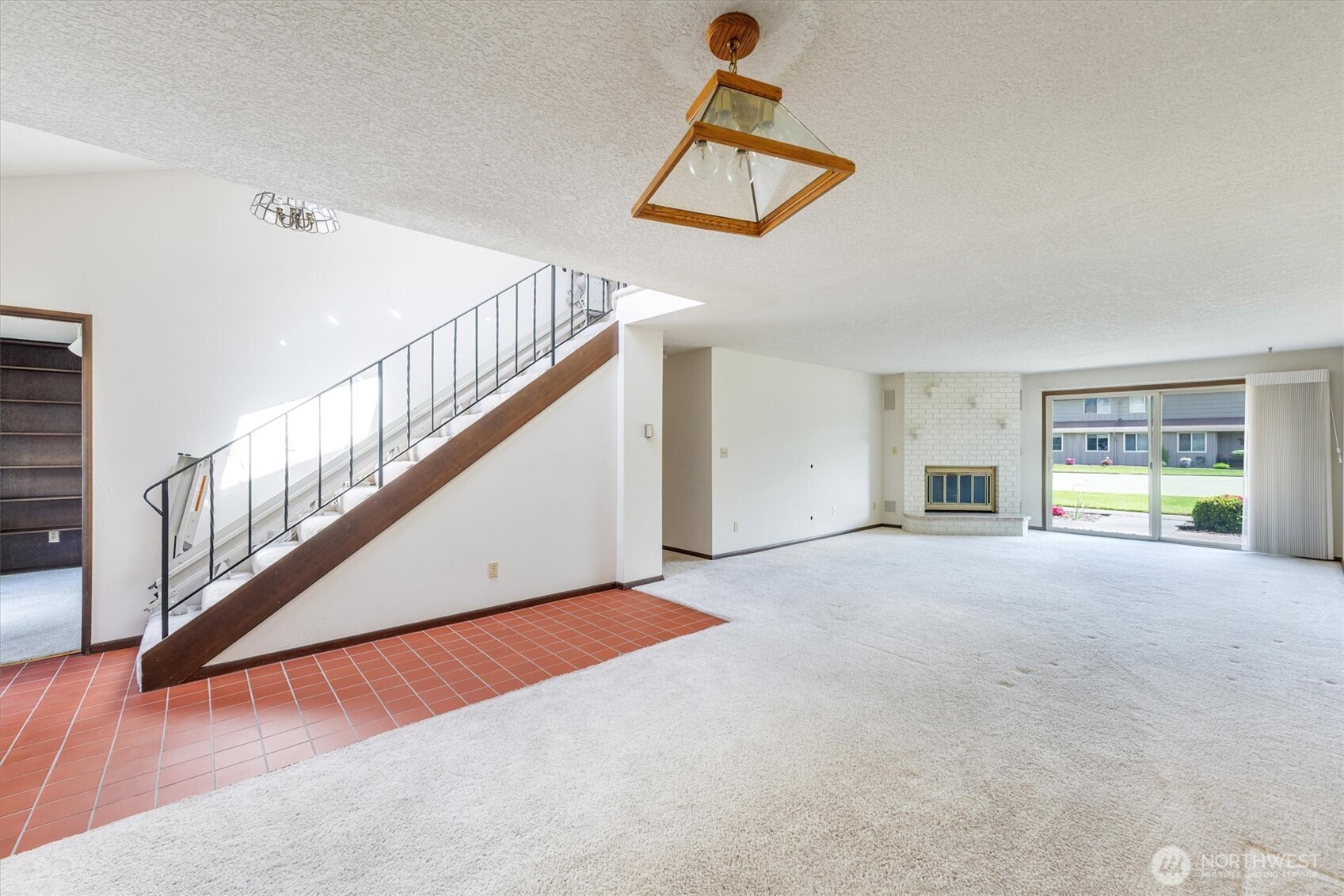 605 Peardale Lane 19 Property Photo 6