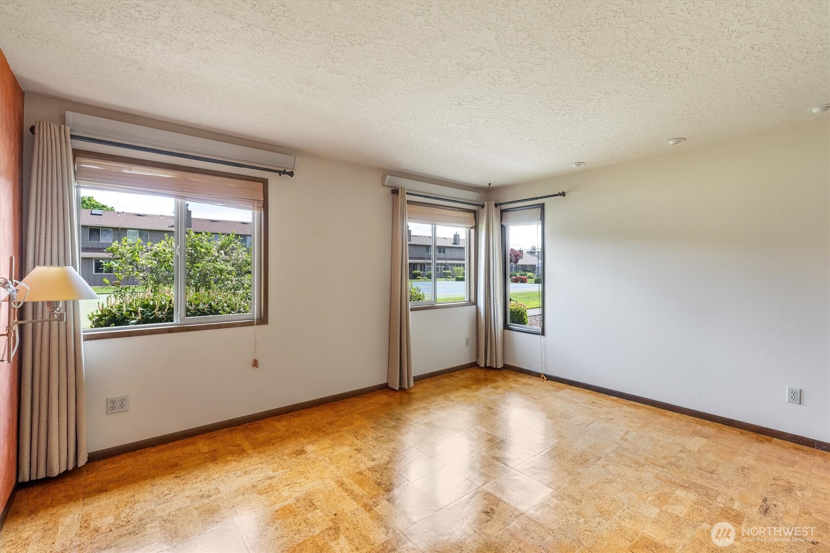 605 Peardale Lane 19 Property Photo 18