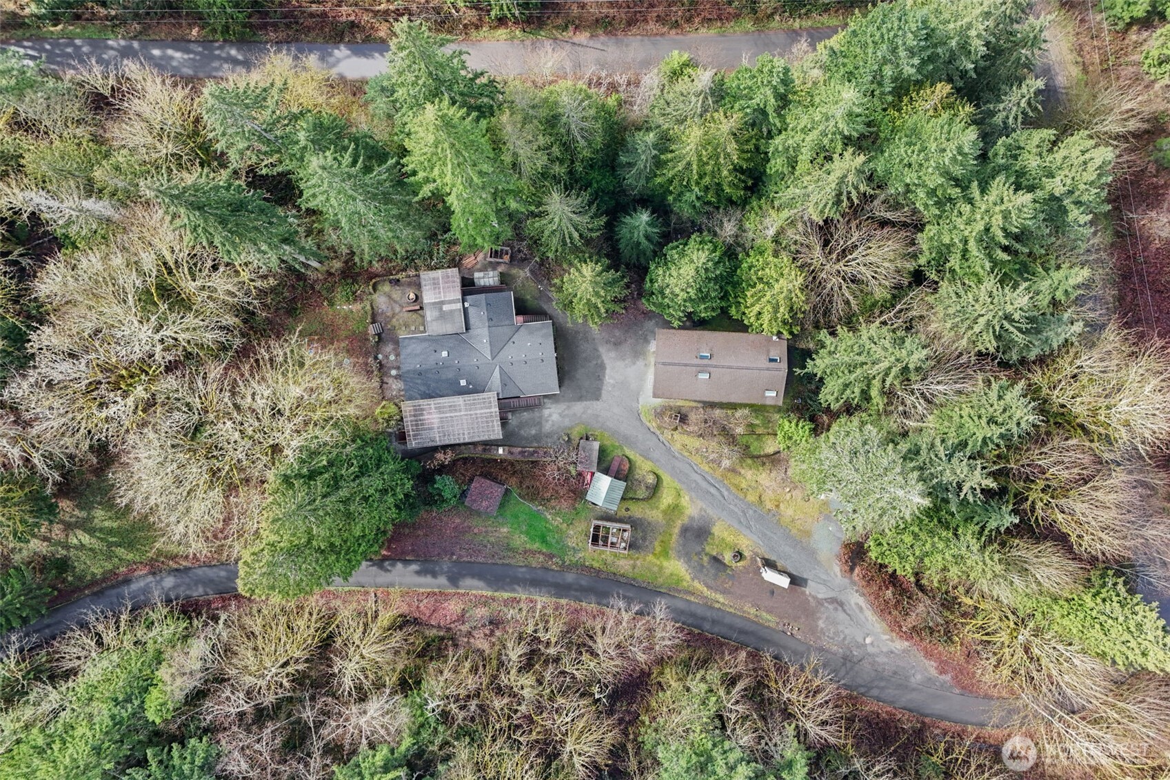 18702 208th Avenue Property Photo 1