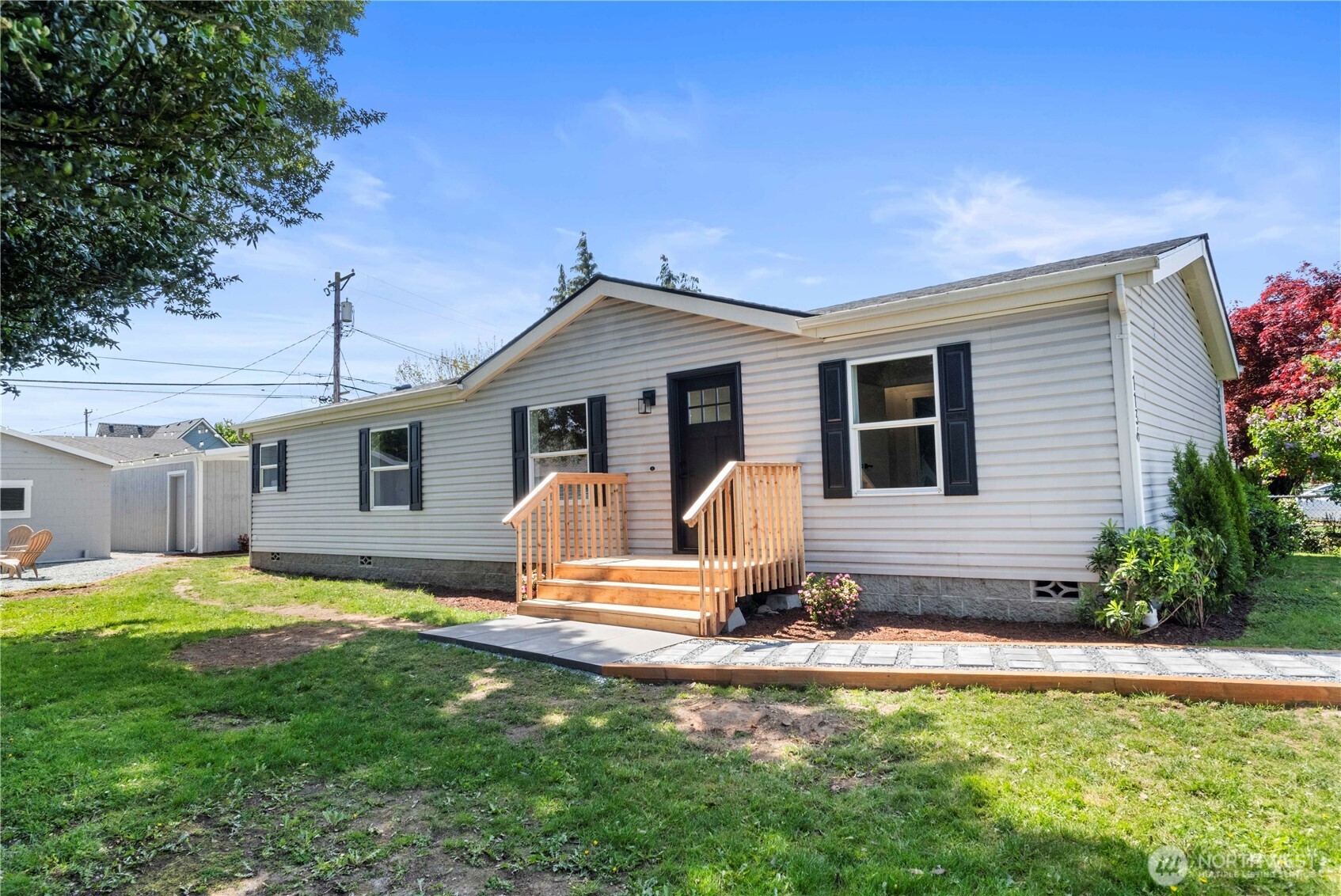 1136 34th Street Property Photo