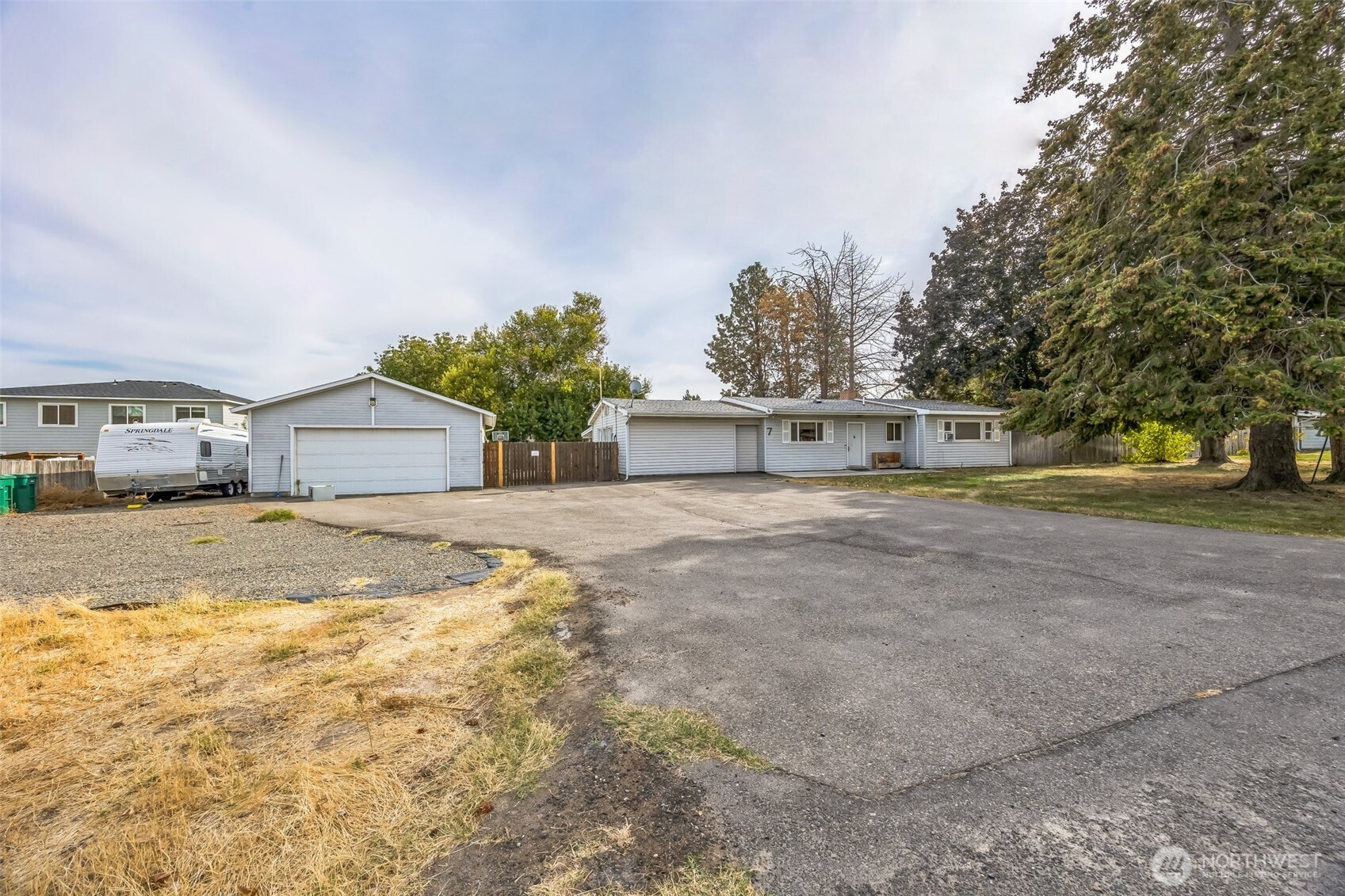7 S Jefferson Street Property Photo