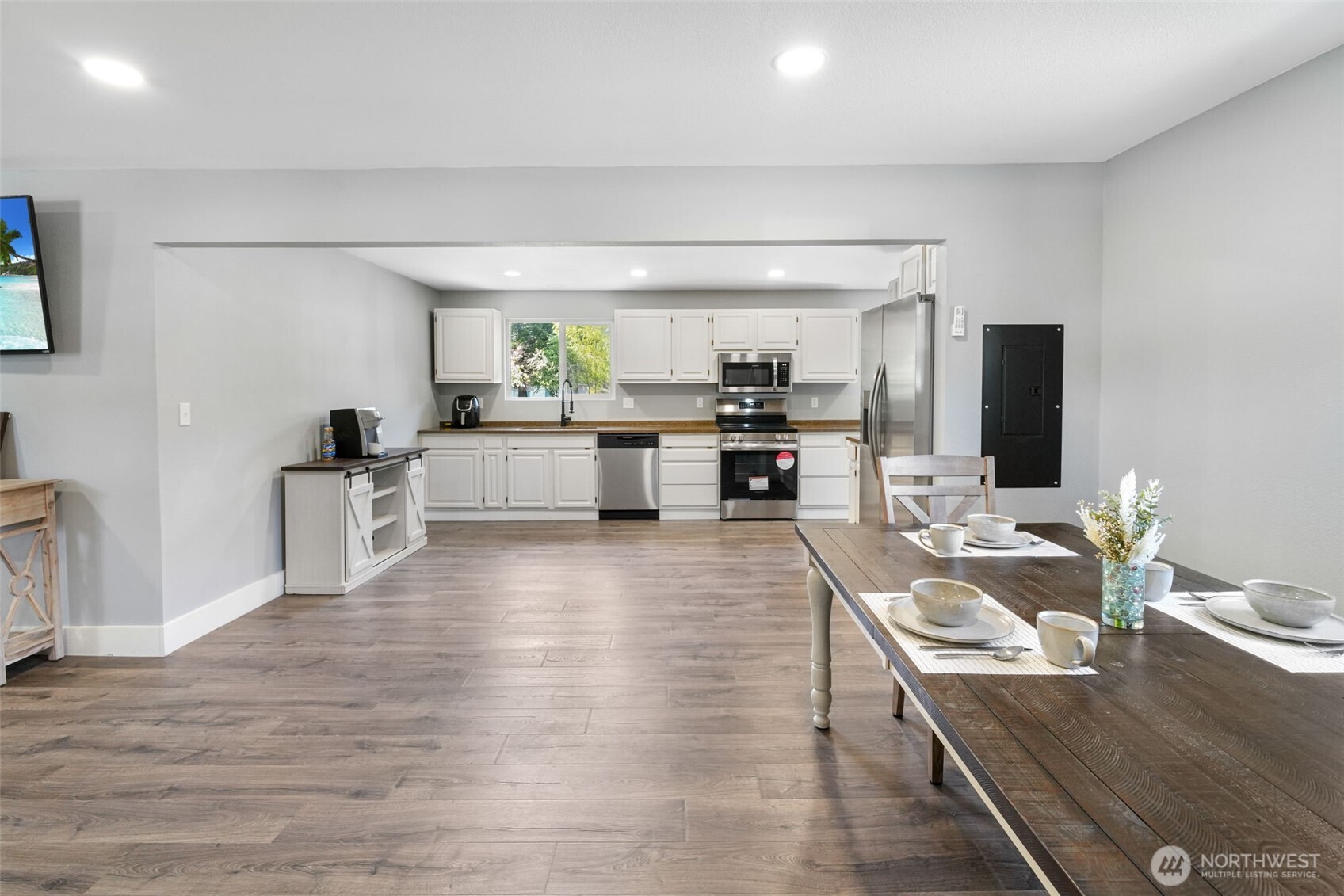 245 Stowell Road Property Photo 7