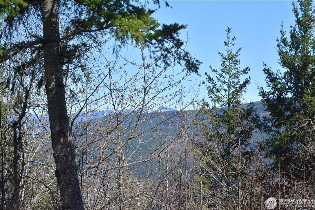 20 Academy Highlands Property Photo 9