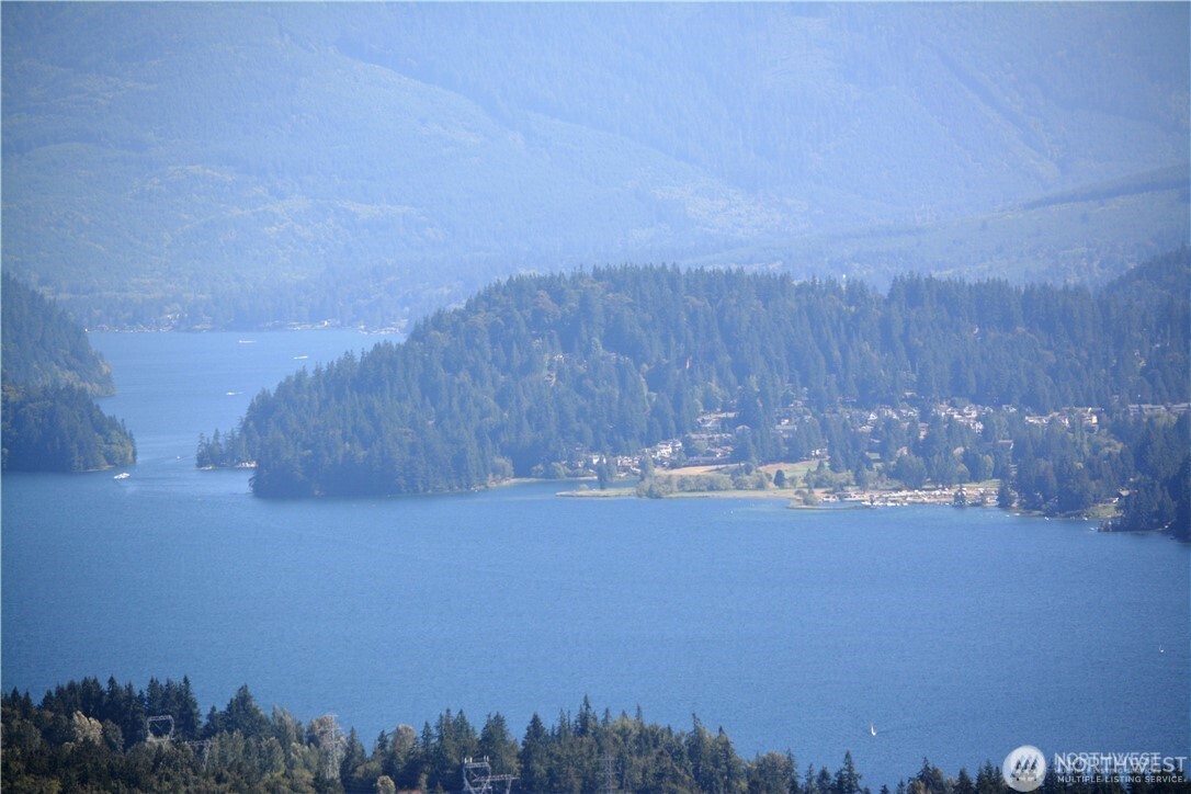 20 Academy Highlands Property Photo 12