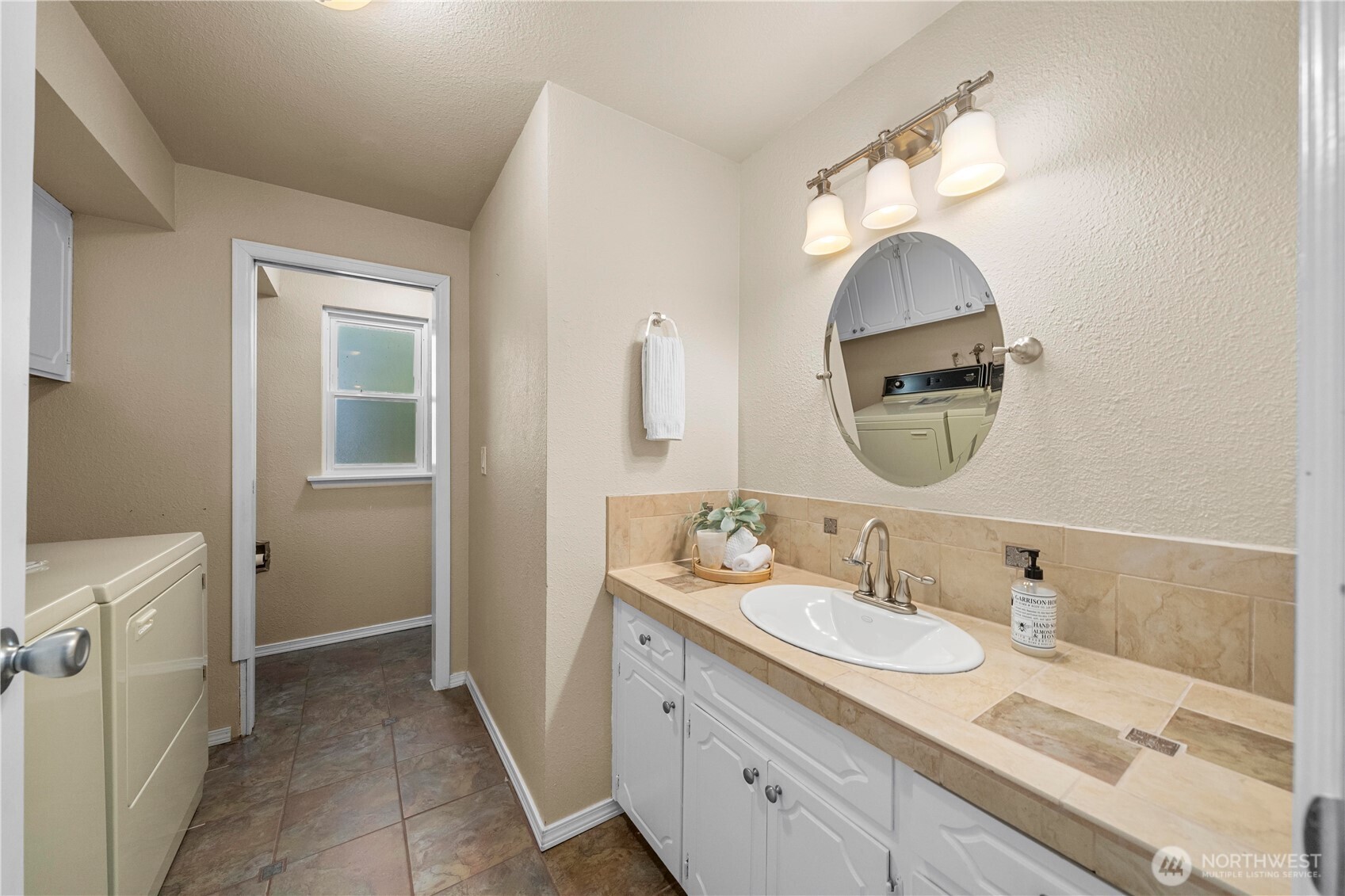 1319 Madrona Way Property Photo 33
