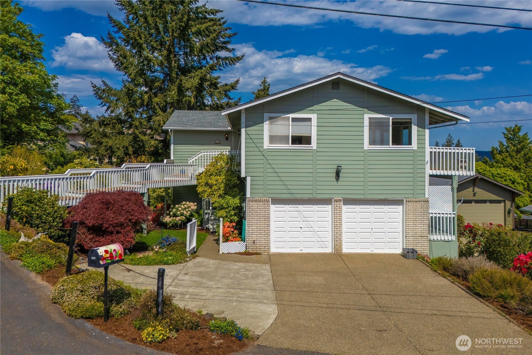 1319 Madrona Way Property Photo 38